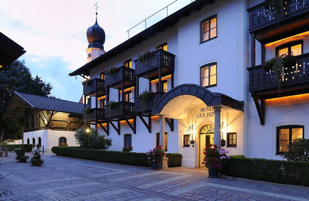 Hotel Gut Ising Chieming Exterior foto